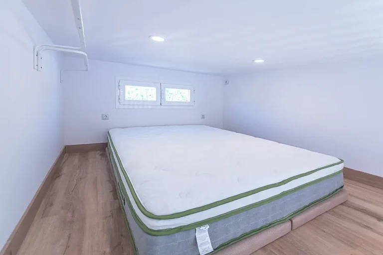 TINIES-TINY HOUSES-PETITES MAISONS-CAMPING BONSOL-100